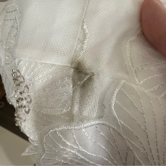 NWT Elliatt Dahlia Midi Dress White 3D Floral XS - Picture 10 of 10